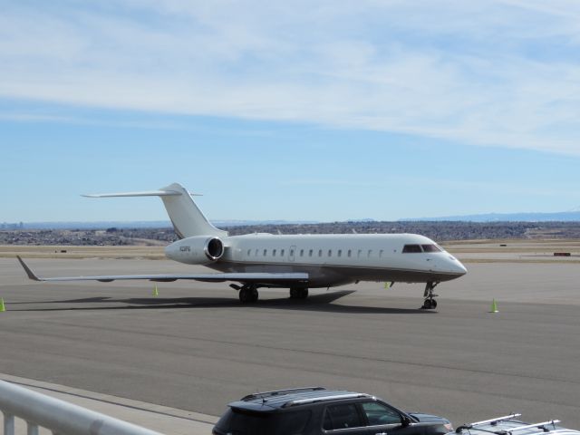 Bombardier Global Express (N211PB) - Global express at kbjc