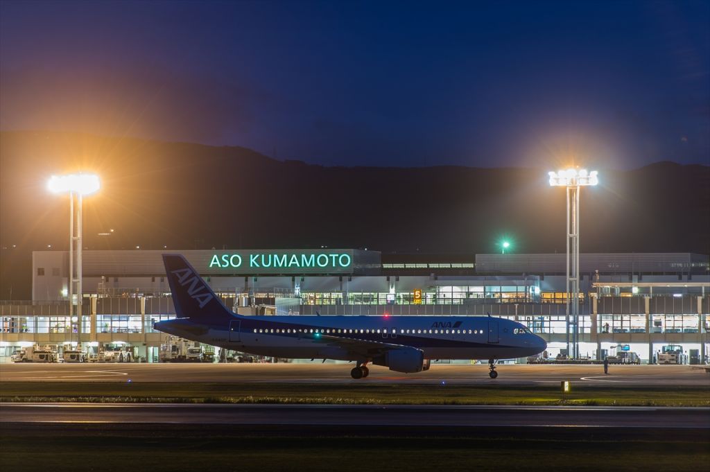 Airbus A320 (JA8400)