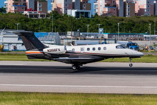 Embraer Phenom 300 (N356FX) - Flexjet flexing its Phenom 300