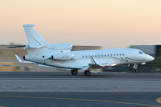 Dassault Falcon 7X (N7MR) - Walmarts 7X arriving back home at SDL a minute after sunset.