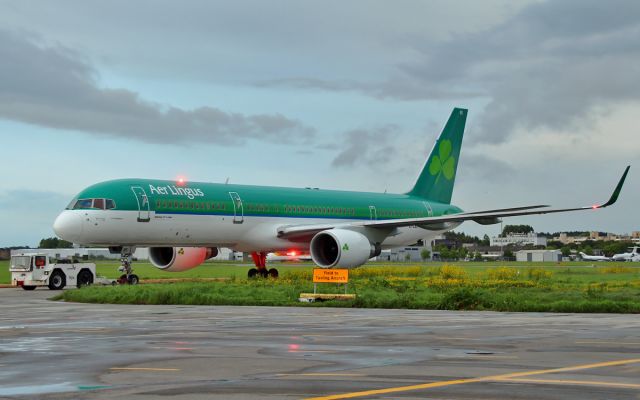 EI-LBS — - aer lingus 757-200 ei-lbs in tow at shannon 20/5/14.