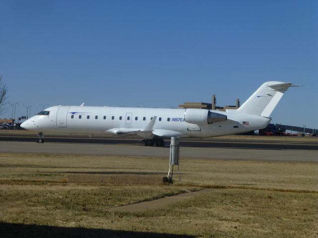 Bombardier Challenger 300 (N97EA)