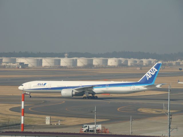 BOEING 777-300ER (JA781A)