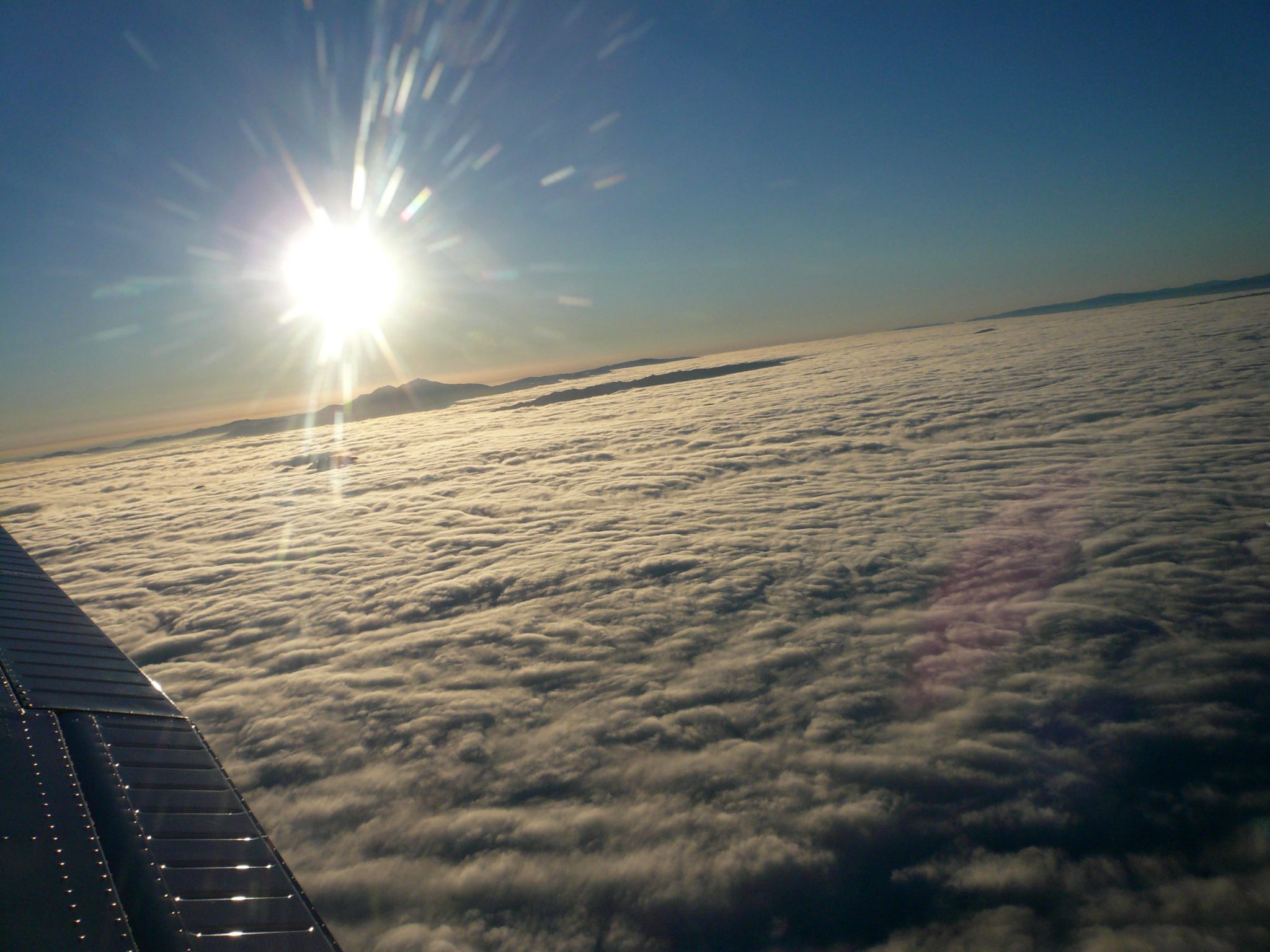 Piper Cherokee (N553TP) - Mt. Diablo above IFR