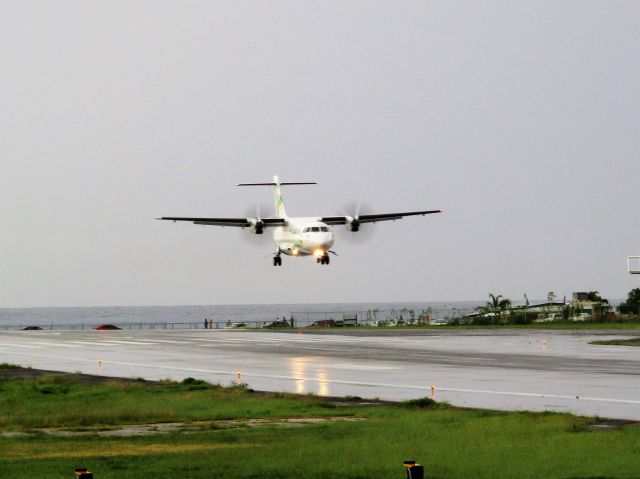 Aerospatiale ATR-42-300 (F-OIXE)