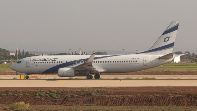 Boeing 737-800 (4X-EKH)