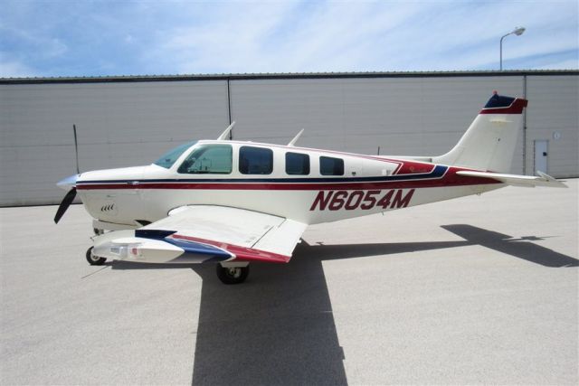 Beechcraft Bonanza (36) (N6054M)