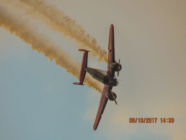 Beechcraft 18 (N9109R)