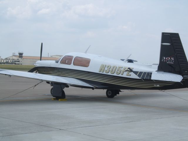 Mooney M-20 (N305PE)