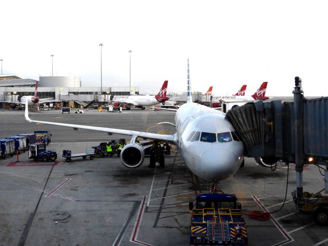 Airbus A321 (N900UW) - AAL2612 SFO-DFW