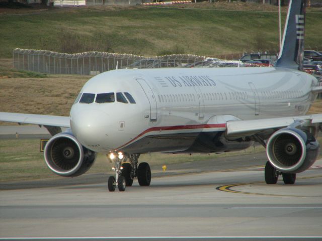 Airbus A321 (N151UW)