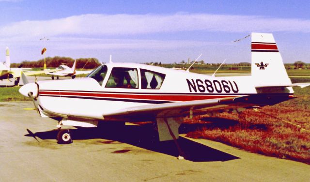 Mooney M-20 (N6806U)