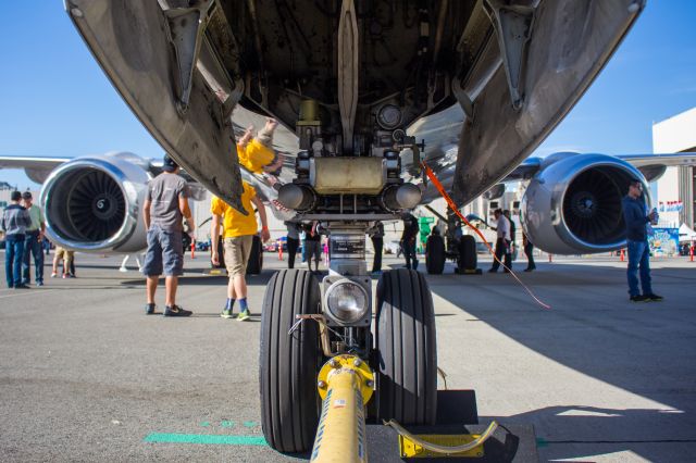 Boeing 737-900 (N75436)