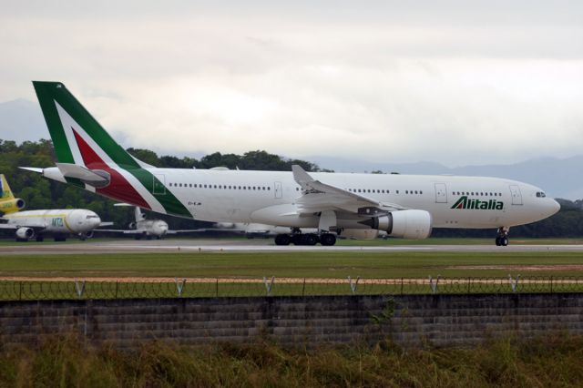 Airbus A330-300 (EI-EJM)