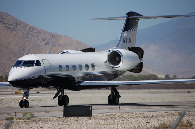 Gulfstream Aerospace Gulfstream IV (N161MM) - I hand jestured the pilot to wave at me with his reverse clam shells