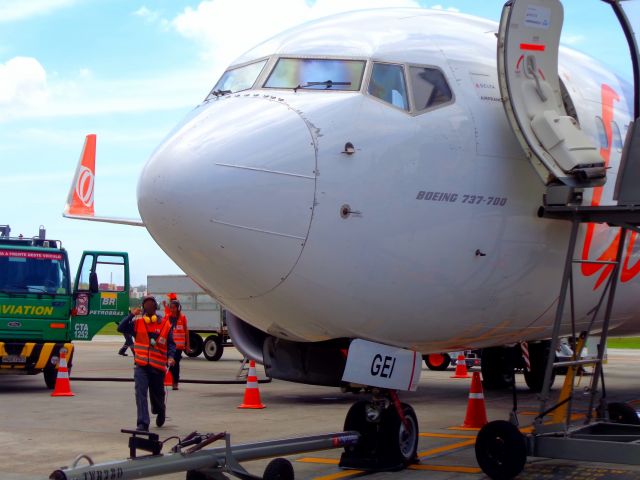 Boeing 737-700 (PR-GEI)