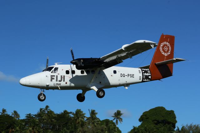 De Havilland Canada Twin Otter (DQ-PSE) - Approach to Runway 11 Taveuni.