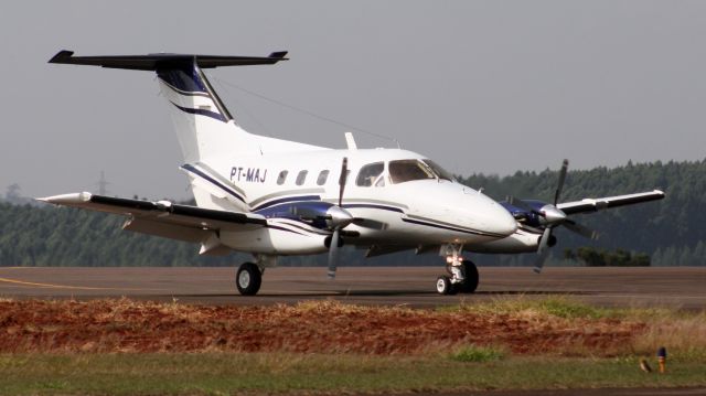 Embraer EMB-121 Xingu (PT-MAJ)