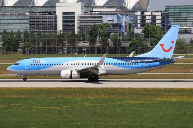 Boeing 737-800 (D-ATUO)