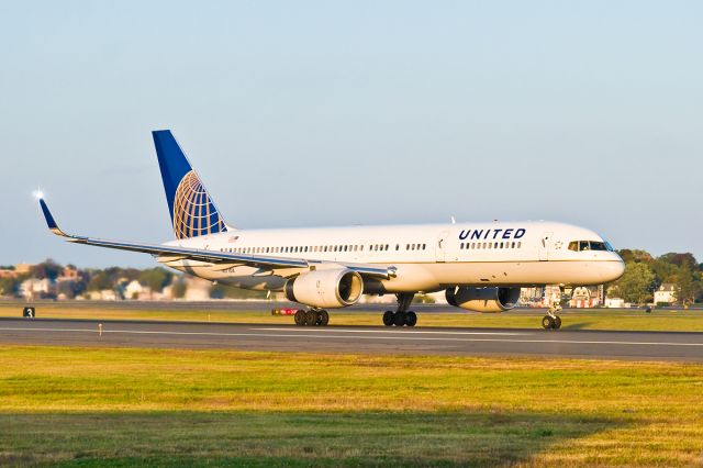 Boeing 757-200 (N17104) - 22R launch drenched in the late Autumn sun @ KBOS Logan on FlightAware.Com !