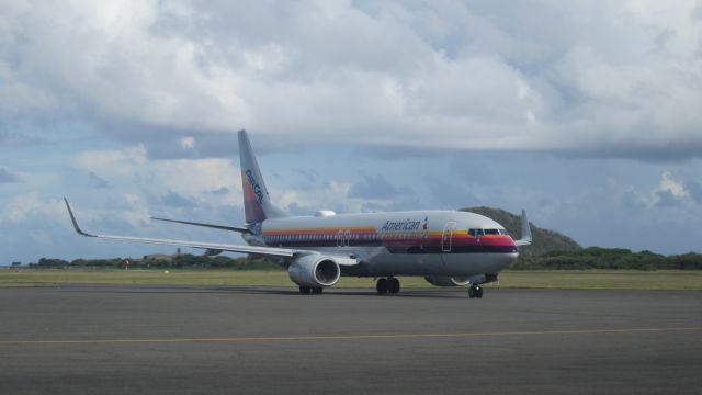 Boeing 737-800 (N917NN)