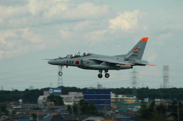 KAWASAKI T-4 (06-5633) - RWY35 24.Sep.2012