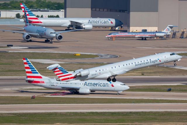 Canadair Regional Jet CRJ-900 —