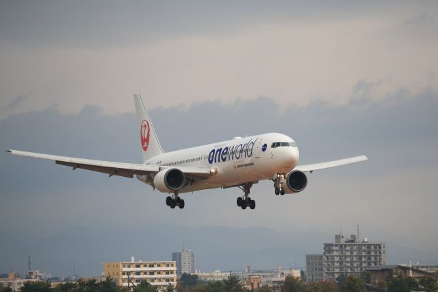 BOEING 767-300 (JA8980) - September 29th 2019:HND-HKD.