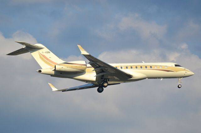 Bombardier Global Express (M-ASRI)