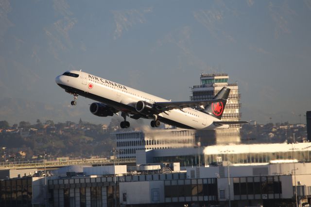 Airbus A321 (C-GJWN)