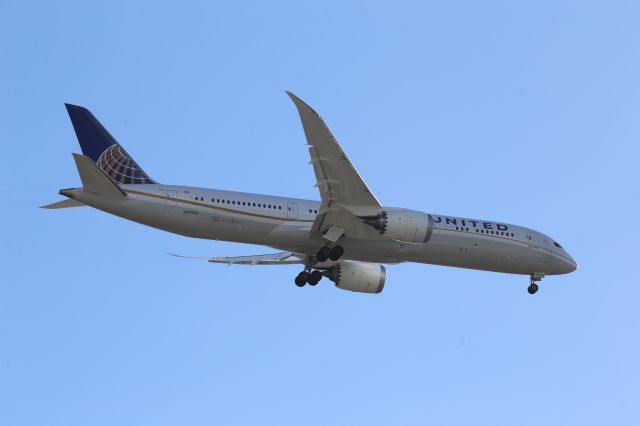 Boeing 787-9 Dreamliner (N27959)