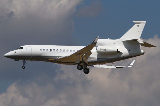 Dassault Falcon 7X (M-INER) - date: 16-Jul-2015