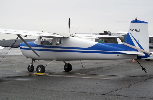 Cessna Commuter (N5859E)