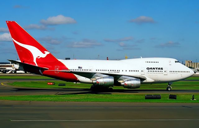 BOEING 747SP (VH-EAA)