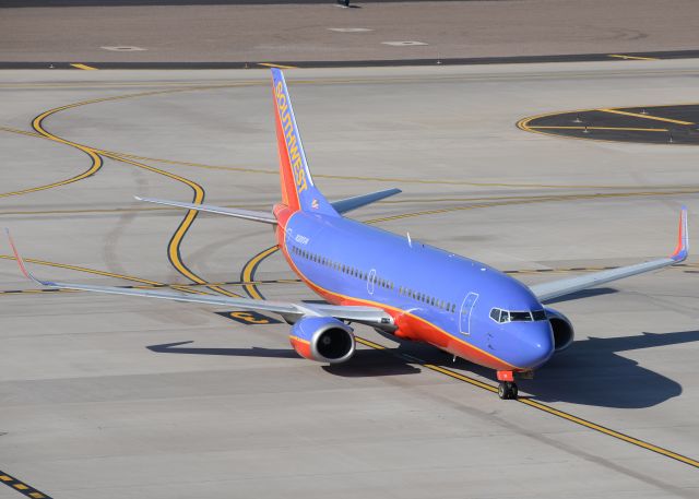 BOEING 737-300 (N389SW)