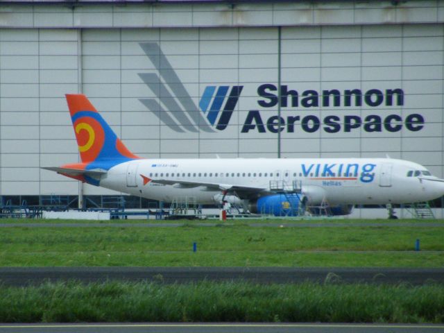 Airbus A320 (SX-SMU) - SX-SMU A320 OF VIKING HELLAS AT EINN 14/10/2011