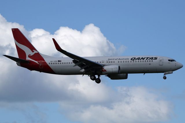 Boeing 737-800 (VH-XZB) - on 27 September 2018