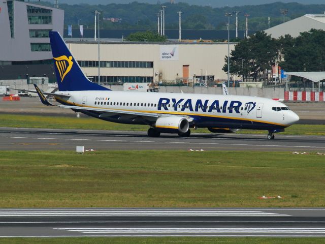 Boeing 737-800 (EI-DYN) - Int'l Bruxelles EBBR --> Int'l Rome LIRF