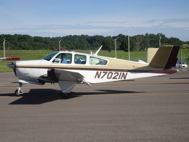 Beechcraft 35 Bonanza (N7021N)