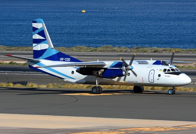 Antonov An-26 (UR-CQD)
