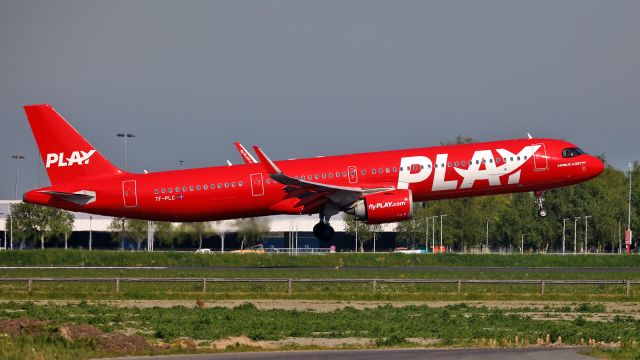 Airbus A321neo (TF-PLC)