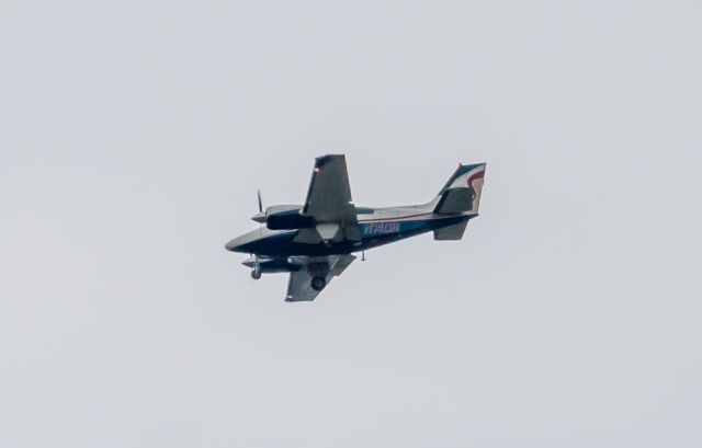 Beechcraft 55 Baron (N14DR)