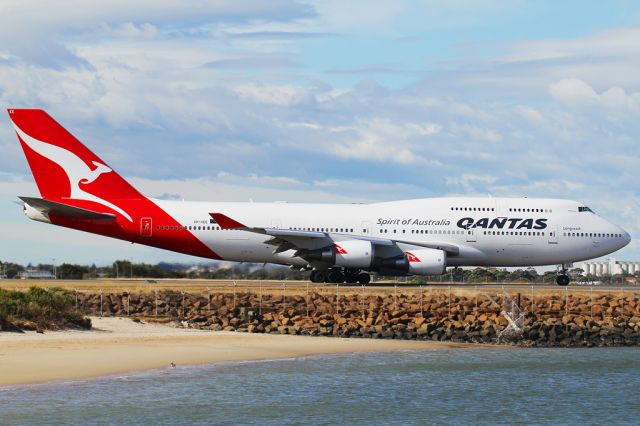 Boeing 747-400 (VH-OEE)