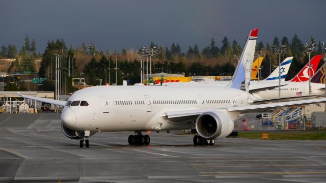 Boeing 787-9 Dreamliner (N1014X) - BOE843 taxis from the Boeing North ramp for a high speed taxi test on 1.26.20. (ln 971 / cn 00000). 
