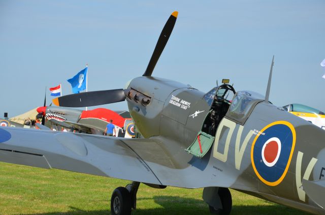 SUPERMARINE Spitfire (G-IBSY)