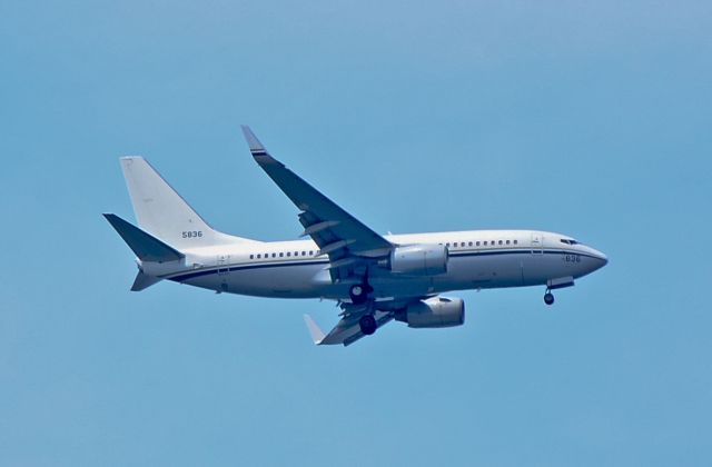 Boeing 737-700 (16-5836) - USA - Navy Boeing C-40A Clipper (737-7AFC) BuNo 165836 / 836 (cn 33836/1604)br /br /San Diego North Island Naval Air Station (Halsey Field) - KNZYbr /TDelCorobr /July 3, 2013