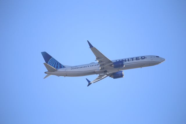 Boeing 737 MAX 9 (N37522)