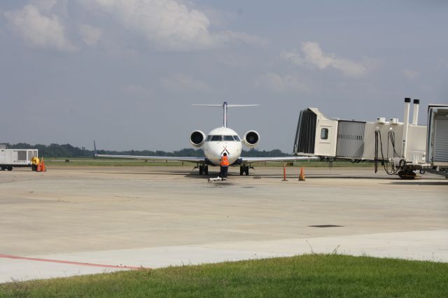 Canadair Regional Jet CRJ-200 (N935EV)