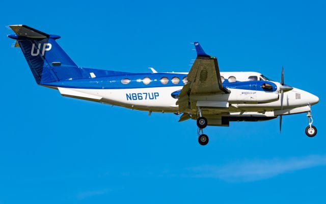 Beechcraft Super King Air 350 (N867UP)