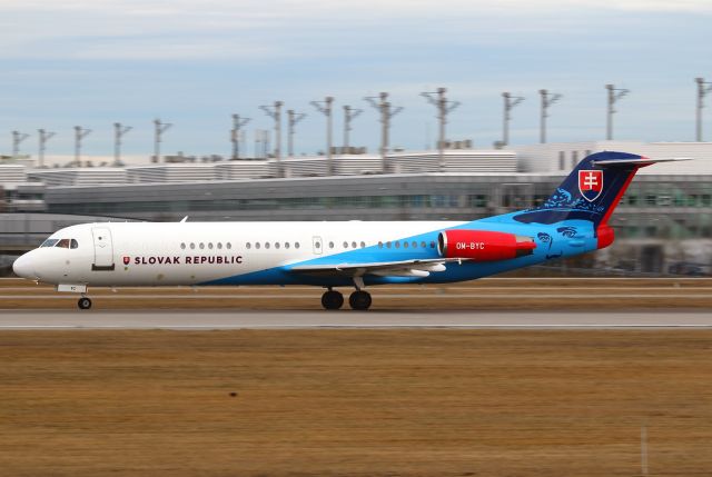 Fokker 100 (OM-BYC)